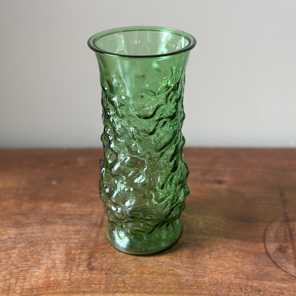 Vintage Green Glass Vase Textured Glass Flower Vase Mid Century Modern 70s - Picture 1 of 4